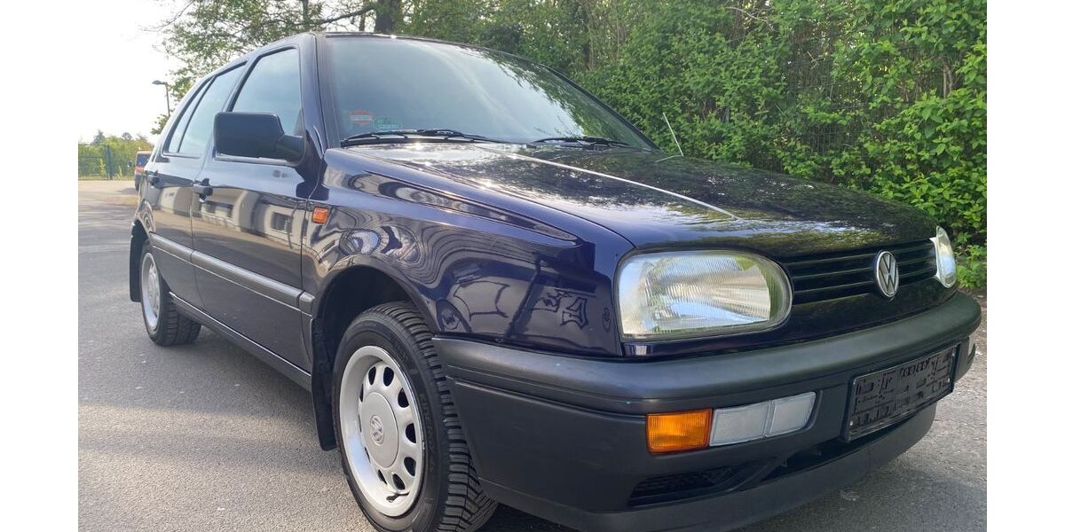 VW Golf 89.000 km 2.600 &euro; Wedemarl 30900