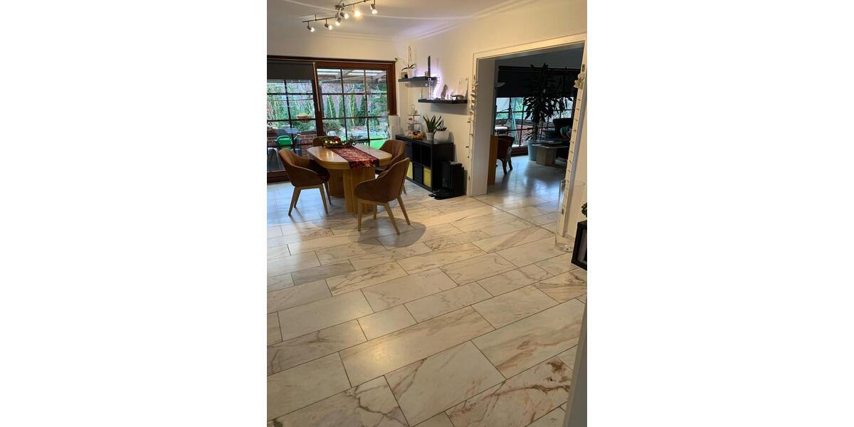 Einfamilienhaus Pattensen - 7 Zimmer, 230 m&sup2;, 590.000&euro; | Angebot:25841866