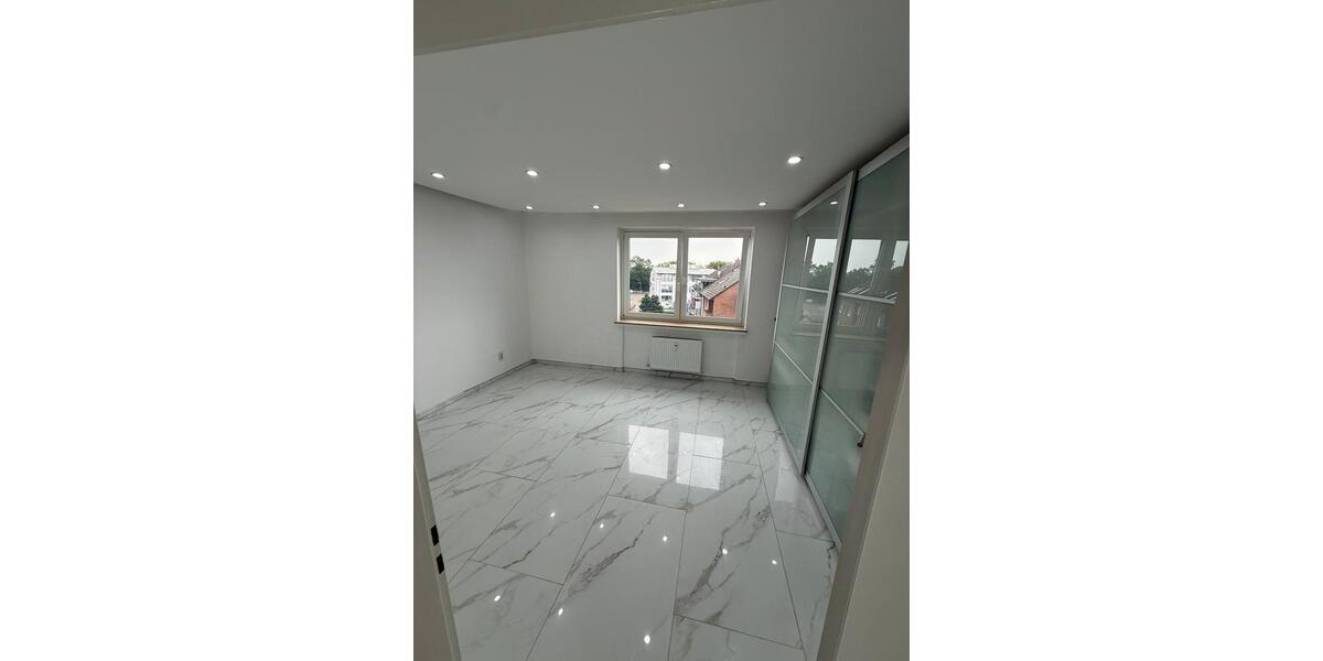 Etagenwohnung Garbsen - 3 Zimmer, 100 m&sup2;, 279.000&euro; | Angebot:27020582