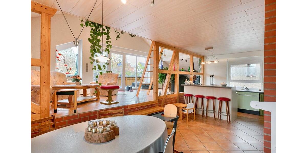 Einfamilienhaus Bad Münder am Deister - 9 Zimmer, 240 m&sup2;, 450.000&euro; | Angebot:21173892