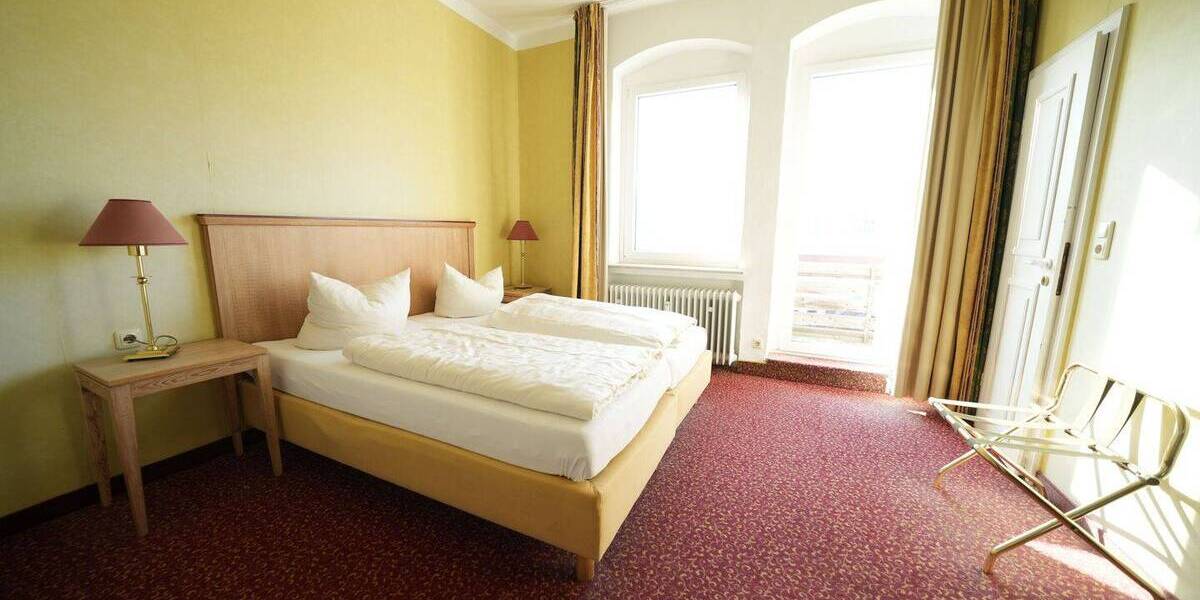 Mehrfamilienhaus, Wohnhaus Bad Nenndorf Waltringhausen - 1 Zimmer, 400 m&sup2;, 595.000&euro; | Angebot:25746325