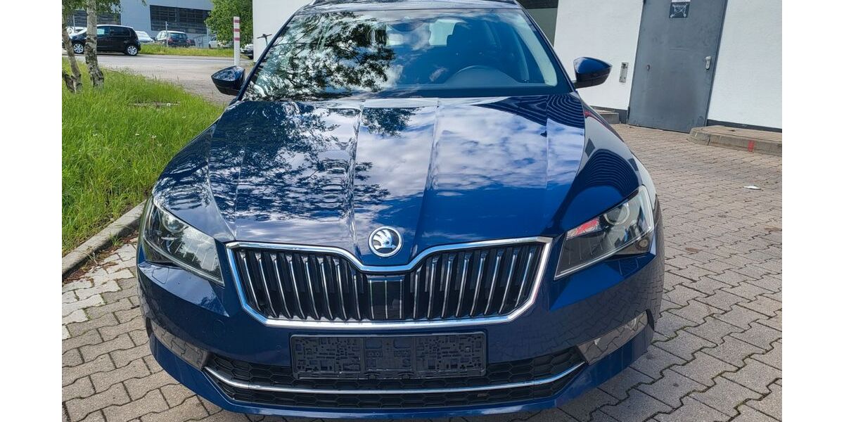 Skoda Superb 218.000 km 9.490 &euro; Hannover 30177
