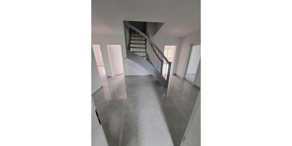 Maisonettenwohnung Garbsen Berenbostel - 5 Zimmer, 160 m&sup2;, 1.640&euro; | Angebot:25995468