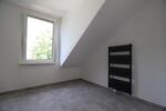 Dachgeschoßwohnung Hannover Bothfeld-Vahrenheide - 4 Zimmer, 84 m&sup2;, 209.000&euro; | Angebot:27122032