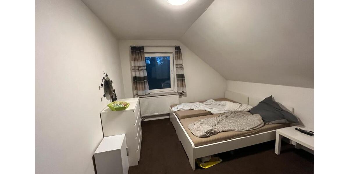 Einfamilienhaus Bad Münder am Deister - 7 Zimmer, 150 m&sup2;, 1.400&euro; | Angebot:25944471