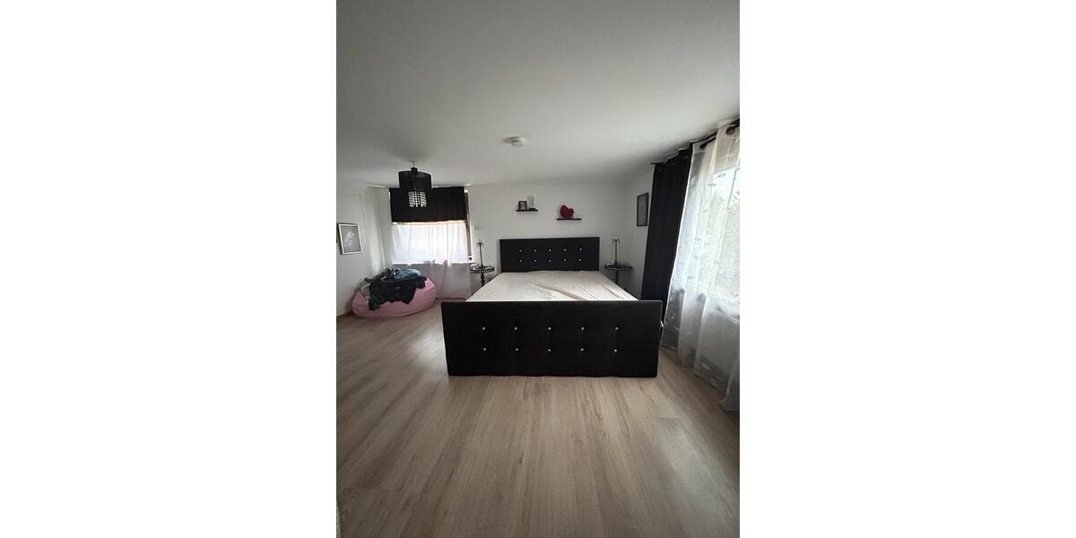 Einfamilienhaus Lauenau - 5 Zimmer, 200 m&sup2;, 1.400&euro; | Angebot:26422532