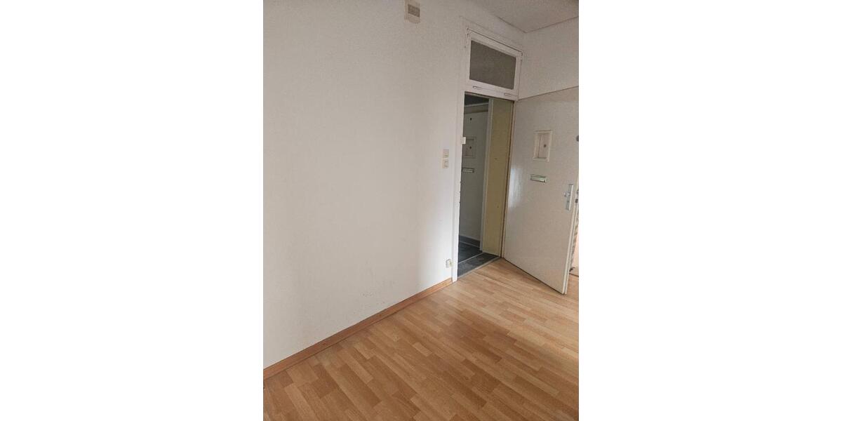 Etagenwohnung Hannover Vahrenwald-List - 2 Zimmer, 62 m&sup2;, 775&euro; | Angebot:25929591