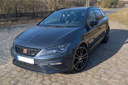 Seat Leon 33.000 km 27.200 &euro; Burgdorf, Stadt 31303