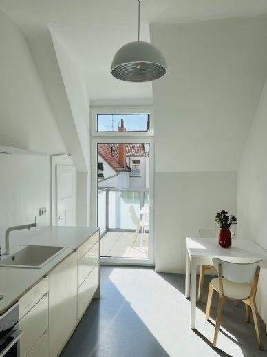 Etagenwohnung Hannover List - 3 Zimmer, 84 m&sup2;, 1.300&euro; | Angebot:25837677