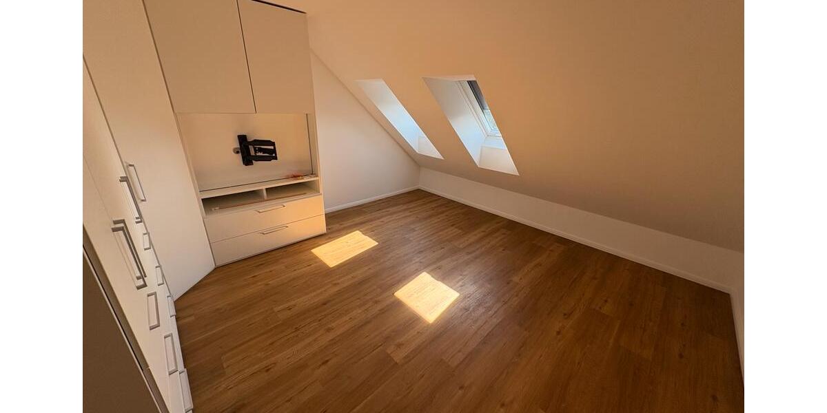 Reihenhaus Garbsen Berenbostel - 6 Zimmer, 156 m&sup2;, 1.900&euro; | Angebot:25882472