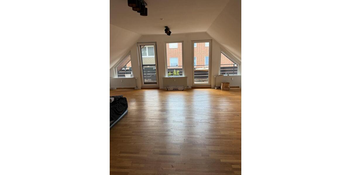 Dachgeschoßwohnung Bad Nenndorf - 3 Zimmer, 99 m&sup2;, 245.000&euro; | Angebot:26983090