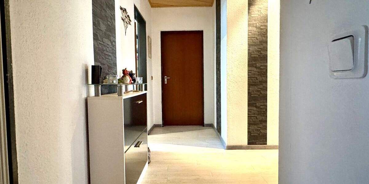 Etagenwohnung Wunstorf - 4 Zimmer, 96 m&sup2;, 199.000&euro; | Angebot:25705861