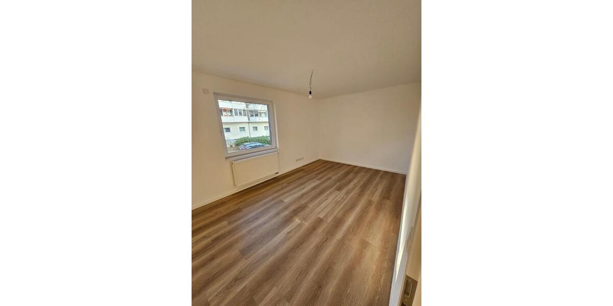 Hochparterre Hannover Herrenhausen-Stöcken - 2 Zimmer, 64 m&sup2;, 1.055&euro; | Angebot:25839724