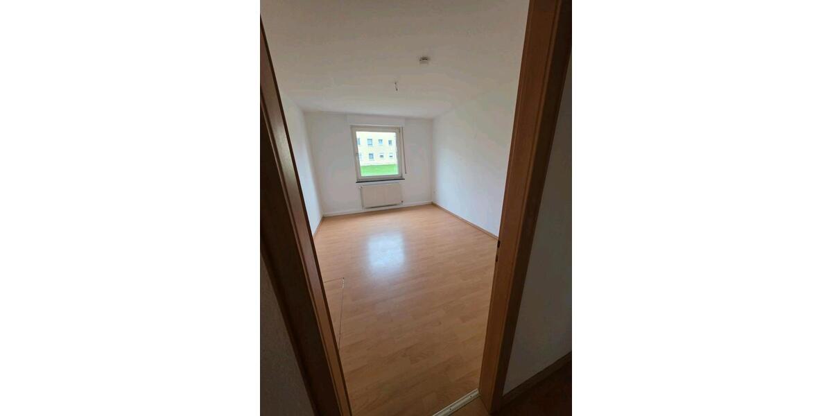 Erdgeschoßwohnung Lindhorst - 3 Zimmer, 73 m&sup2;, 650&euro; | Angebot:25779807