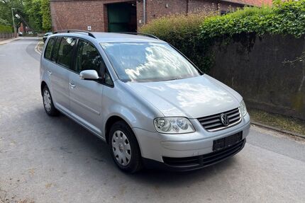 VW Touran 331.500 km 2.800 &euro; Wunstorf 31515