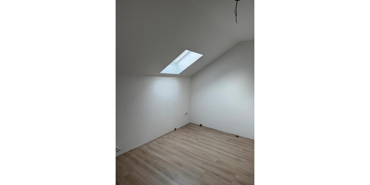 Dachgeschoßwohnung Steimbke - 4 Zimmer, 950&euro; | Angebot:22517876