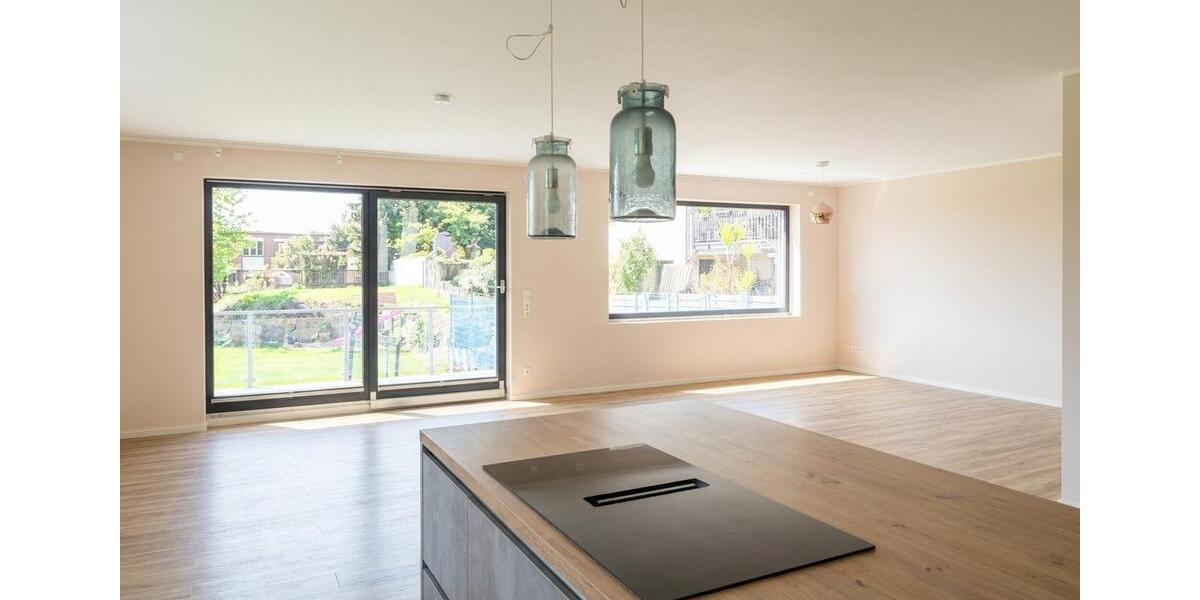Einfamilienhaus Springe - 5 Zimmer, 244 m&sup2;, 2.200&euro; | Angebot:26453481