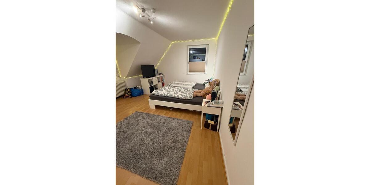 Dachgeschoßwohnung Hannover Bult - 1 Zimmer, 25 m&sup2;, 520&euro; | Angebot:26012811