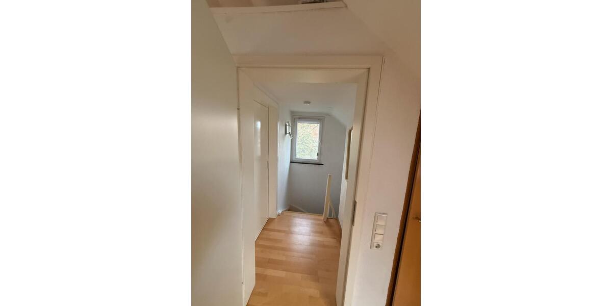 Dachgeschoßwohnung Hannover Bothfeld-Vahrenheide - 1 Zimmer, 24 m&sup2;, 420&euro; | Angebot:25980988