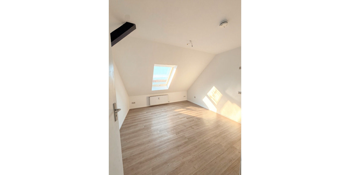 Dachgeschoßwohnung Hannover Vahrenwald-List - 3 Zimmer, 73 m&sup2;, 870&euro; | Angebot:25721761