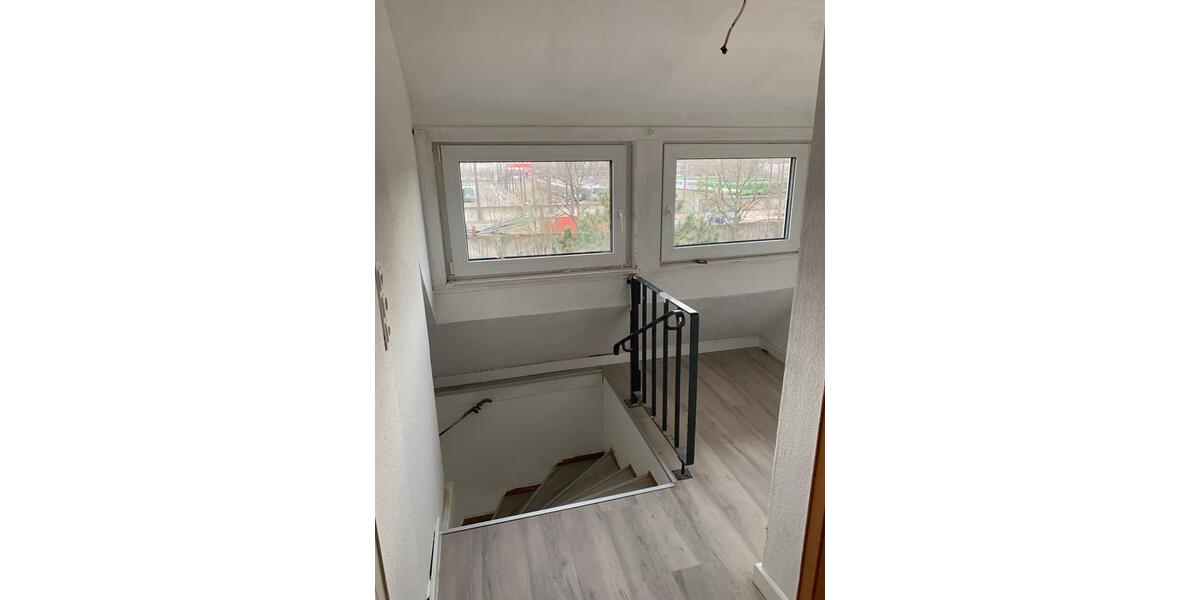 Etagenwohnung Hannover Döhren-Wülfel - 5 Zimmer, 160 m&sup2;, 1.850&euro; | Angebot:25756573