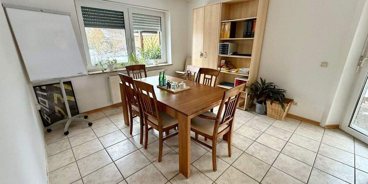 Mehrfamilienhaus, Wohnhaus Neustadt am Rübenberge Suttorf - 7 Zimmer, 180 m&sup2;, 430.000&euro; | Angebot:25699580
