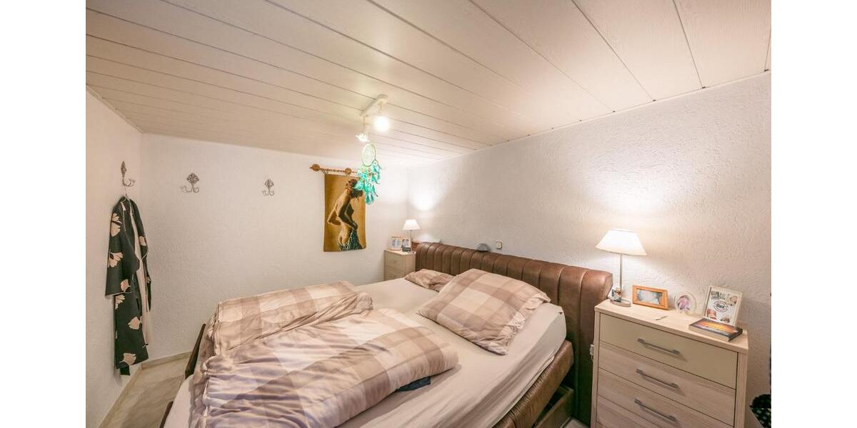 Einfamilienhaus Bad Münder am Deister - 9 Zimmer, 240 m&sup2;, 450.000&euro; | Angebot:21173892