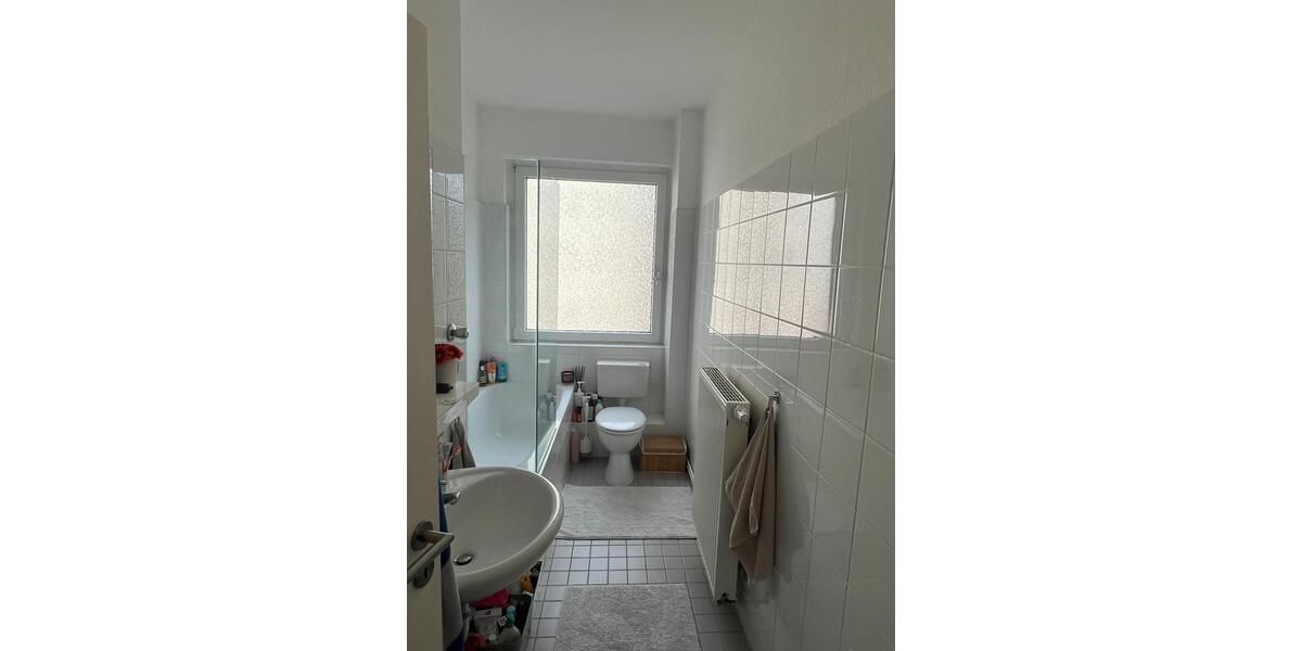 Etagenwohnung Hannover Vahrenwald-List - 3 Zimmer, 87 m&sup2;, 1.100&euro; | Angebot:25978198