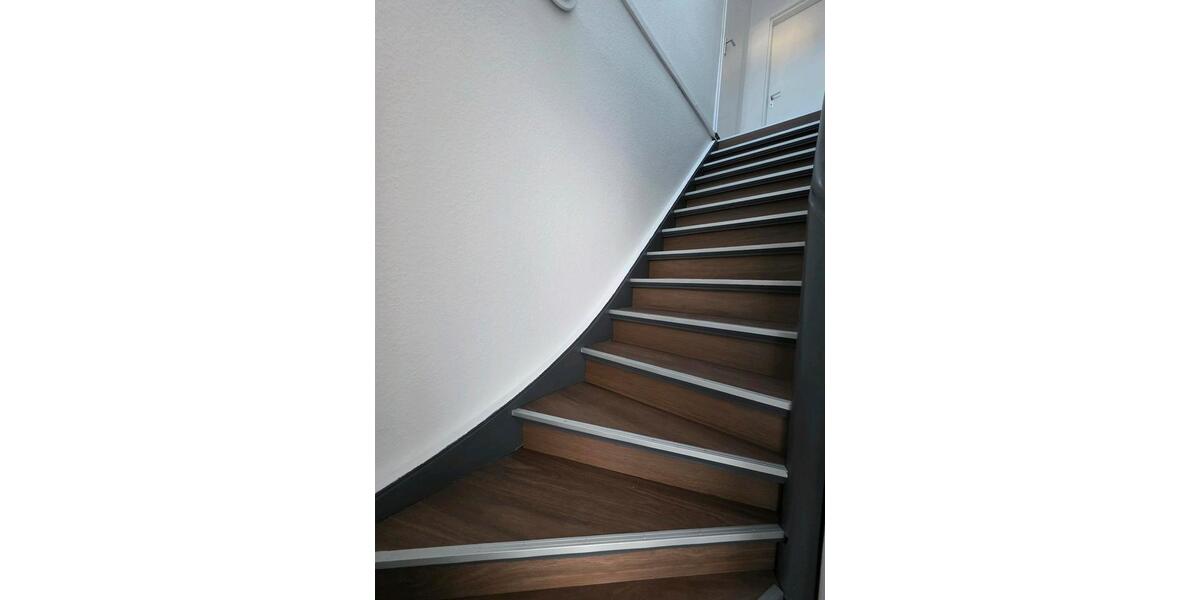 Dachgeschoßwohnung Garbsen - 3 Zimmer, 50 m&sup2;, 500&euro; | Angebot:25394105