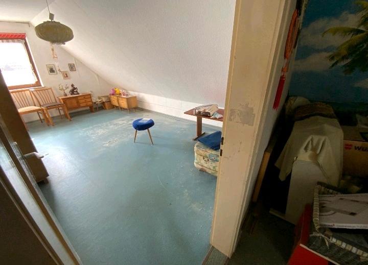 Doppelhaushälfte Burgwedel - 5 Zimmer, 100 m&sup2;, 250.000&euro; | Angebot:24745463