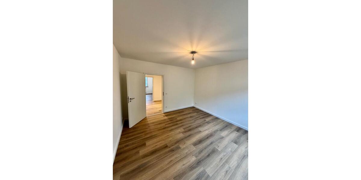 Etagenwohnung Hannover Linden-Limmer - 3 Zimmer, 77 m&sup2;, 270.000&euro; | Angebot:27490076