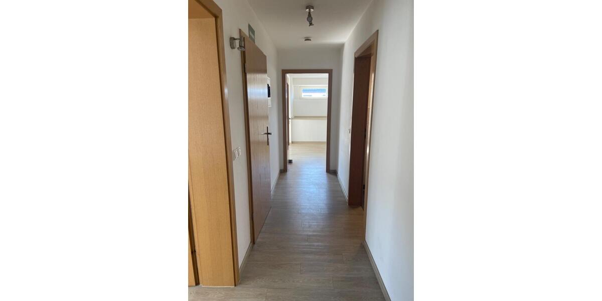 Etagenwohnung Lehrte - 3 Zimmer, 70 m&sup2;, 800&euro; | Angebot:25853396