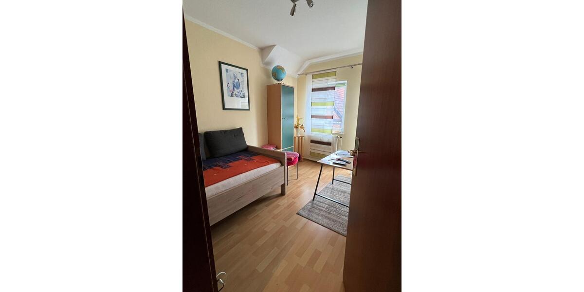 Etagenwohnung Stadthagen - 3 Zimmer, 90 m&sup2;, 839&euro; | Angebot:25843897