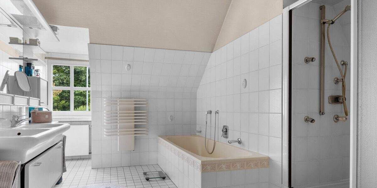 Einfamilienhaus Stadthagen - 6 Zimmer, 225 m&sup2;, 695.000&euro; | Angebot:25671333