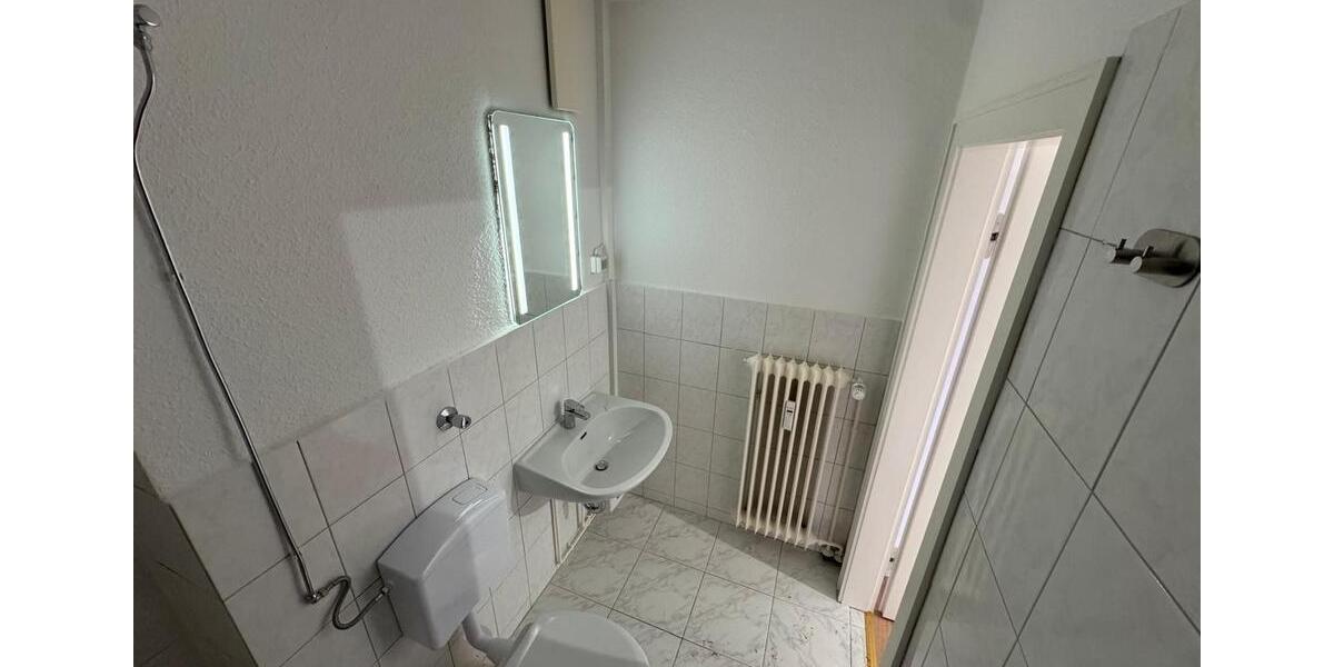 Dachgeschoßwohnung Hannover Herrenhausen-Stöcken - 3 Zimmer, 63 m&sup2;, 695&euro; | Angebot:25180127