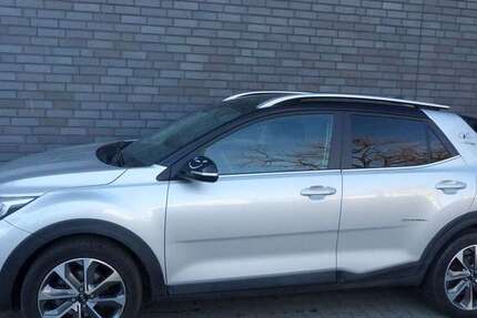 Kia Stonic 80.000 km 11.995 &euro; Hannover 30179