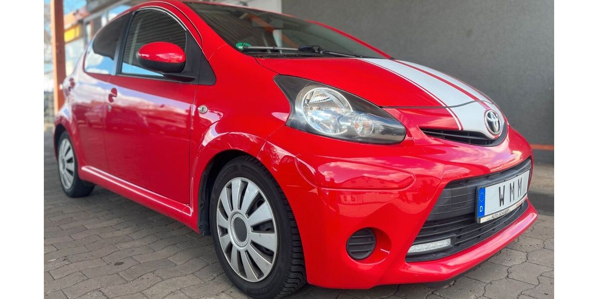Toyota Aygo (X) 80.900 km 4.399 &euro; Seelze 30926