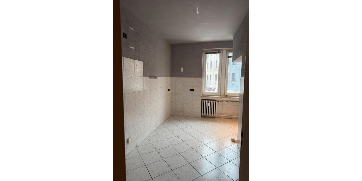 Erdgeschoßwohnung Hannover Vahrenwald-List - 3.5 Zimmer, 133 m&sup2;, 1.600&euro; | Angebot:24805765