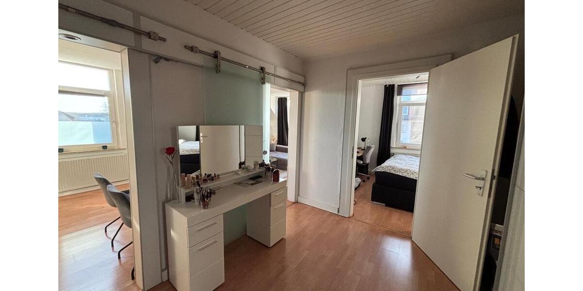 Etagenwohnung Langenhagen Brink - 2 Zimmer, 65 m&sup2;, 610&euro; | Angebot:25588649