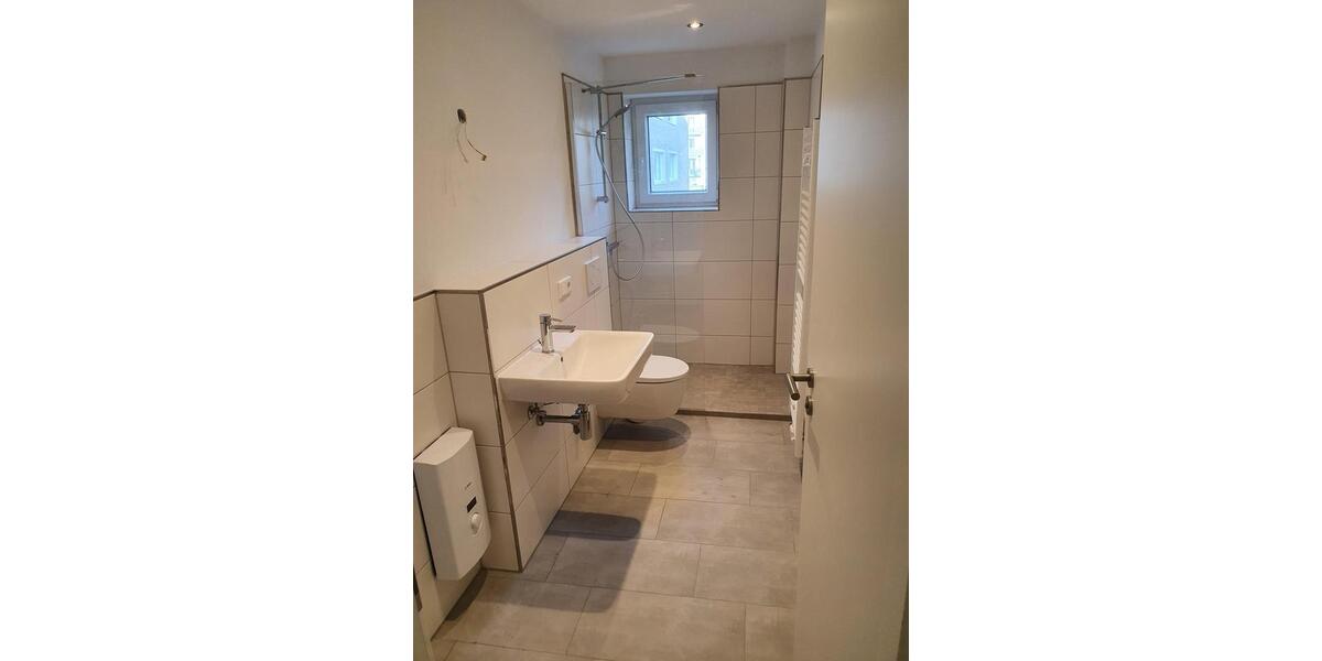 Etagenwohnung Hannover Vahrenwald-List - 3 Zimmer, 82 m&sup2;, 1.310&euro; | Angebot:25823924
