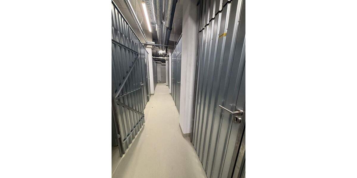 Etagenwohnung Hannover Döhren - 4 Zimmer, 125 m&sup2;, 1.750&euro; | Angebot:25665171