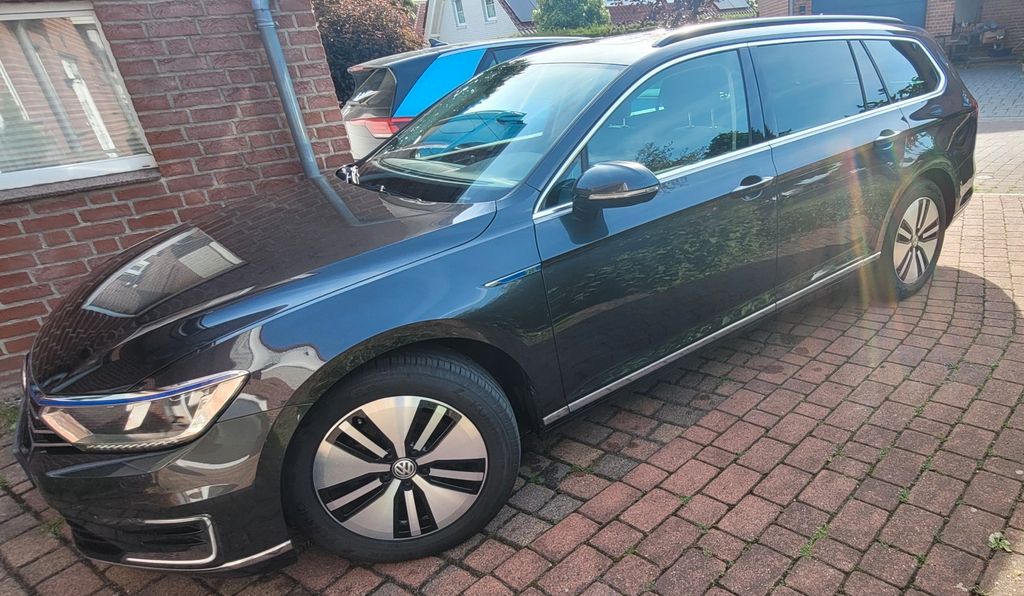 VW Passat Variant 139.306 km 17.900 &euro; Hagenburg 31558