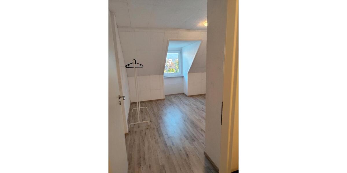 Dachgeschoßwohnung Seelze - 2 Zimmer, 43 m&sup2;, 115.000&euro; | Angebot:25422976