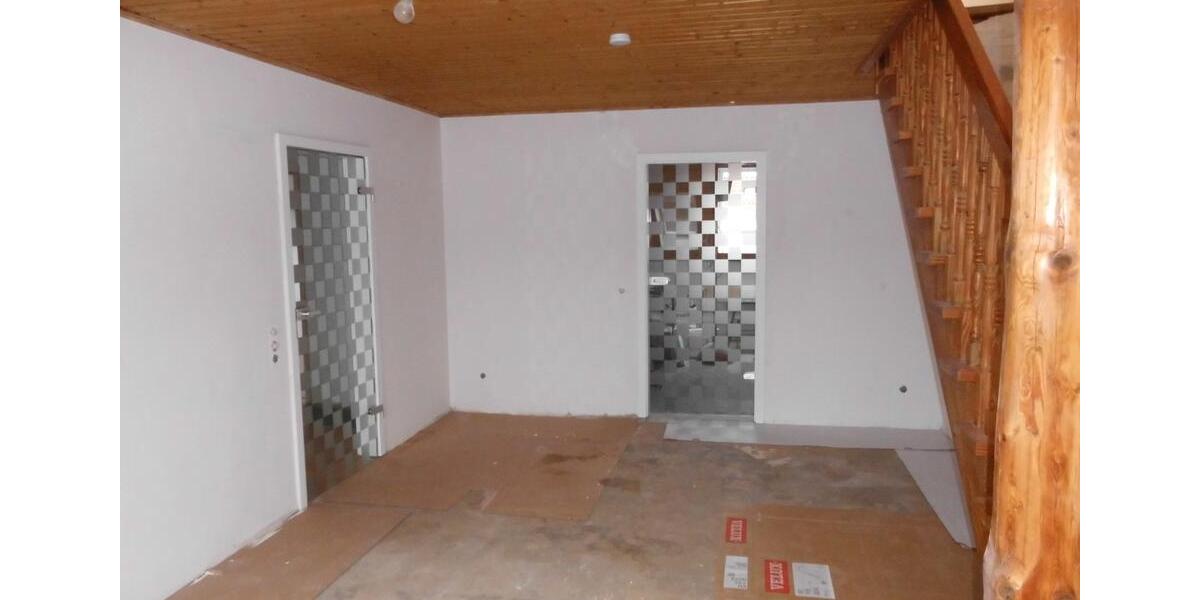 Dachgeschoßwohnung Rodenberg - 3 Zimmer, 80 m&sup2;, 500&euro; | Angebot:25613332