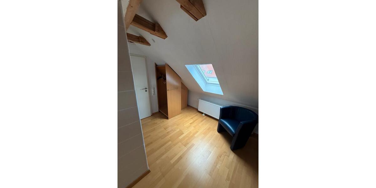 Dachgeschoßwohnung Hannover Bothfeld-Vahrenheide - 1 Zimmer, 24 m&sup2;, 420&euro; | Angebot:25980988