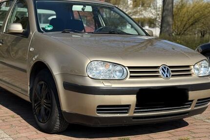 VW Golf 160.000 km 2.500 &euro; Hannover 30519