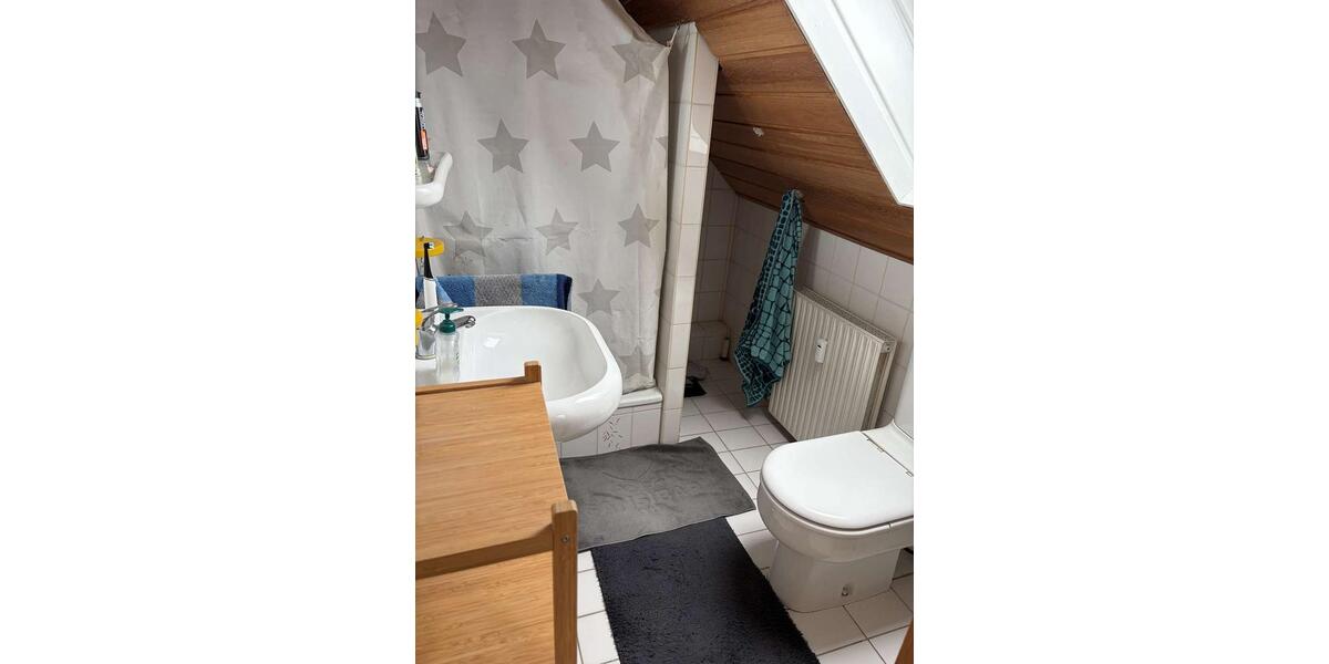 Etagenwohnung Springe - 3 Zimmer, 90 m&sup2;, 585&euro; | Angebot:25375266