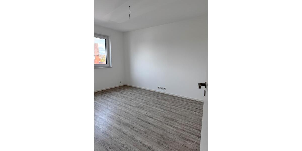 Maisonettenwohnung Wunstorf - 5 Zimmer, 141 m&sup2;, 2.200&euro; | Angebot:25960055