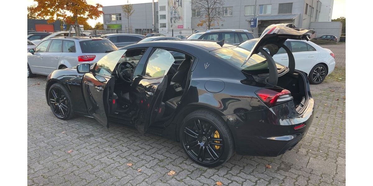 Maserati Ghibli 9.500 km 69.000 &euro; Hannover/altwarmbüchen 30916