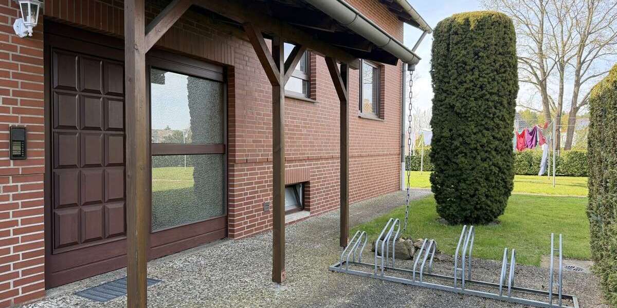 Einfamilienhaus Burgwedel / Wettmar Wettmar - 12 Zimmer, 320 m&sup2;, 890.000&euro; | Angebot:26256794